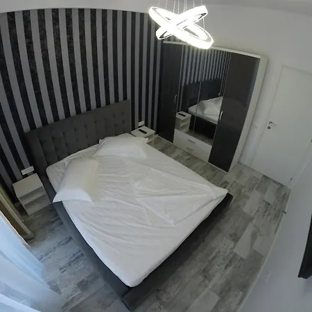 Apartment 911 Mamaia