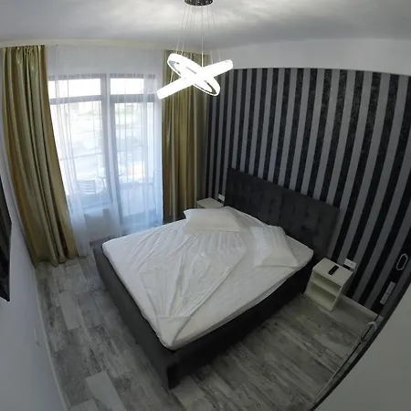 Apartment 911