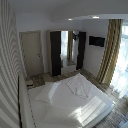 911 Apartment Mamaia