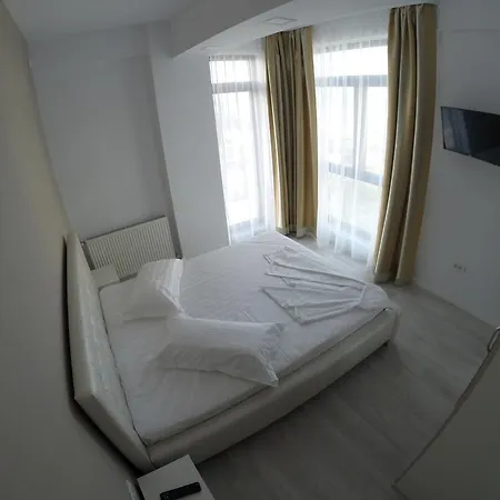 Apartment 911