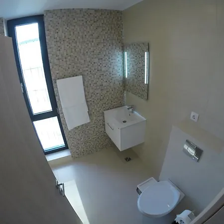 911 Apartment