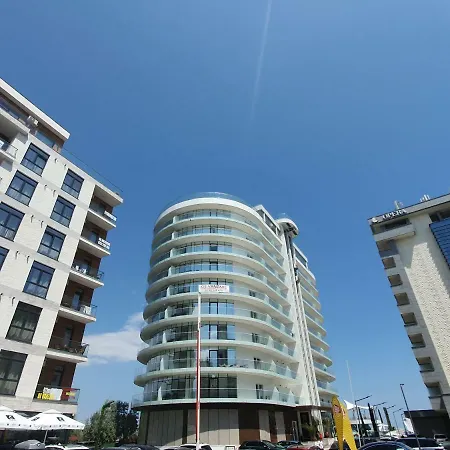 911 Mamaia